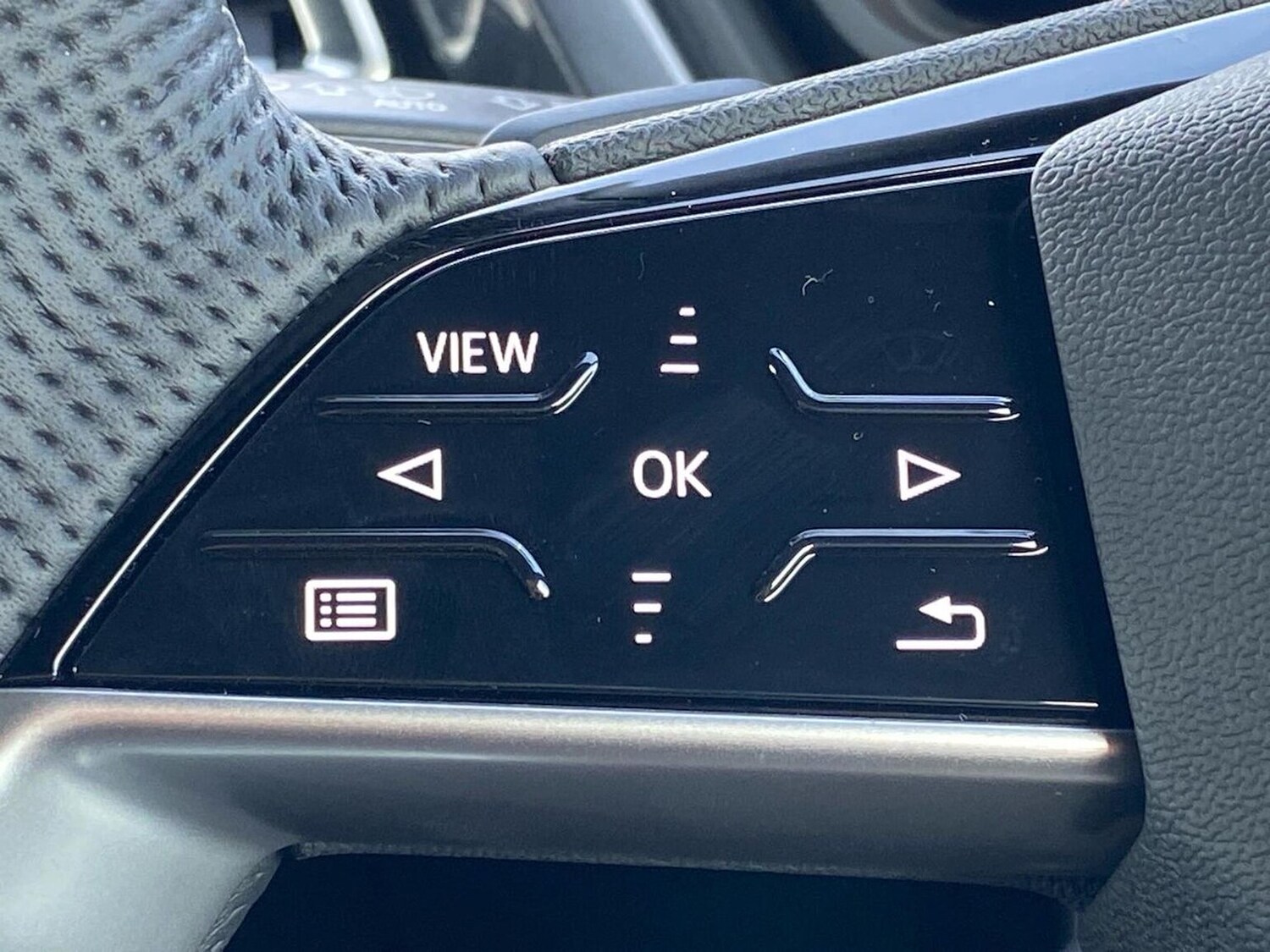 Used Audi Q4 e-tron 2025 for sale - 76599381: Photo 27