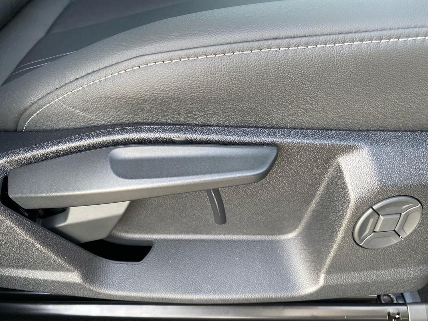 Used Audi Q4 e-tron 2025 for sale - 76599381: Photo 30