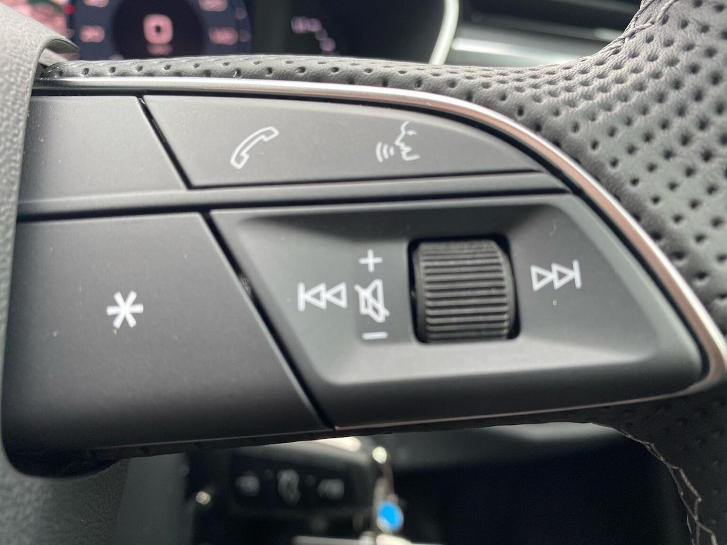 Used Audi Q3 2025 for sale - 76504931: Photo 26