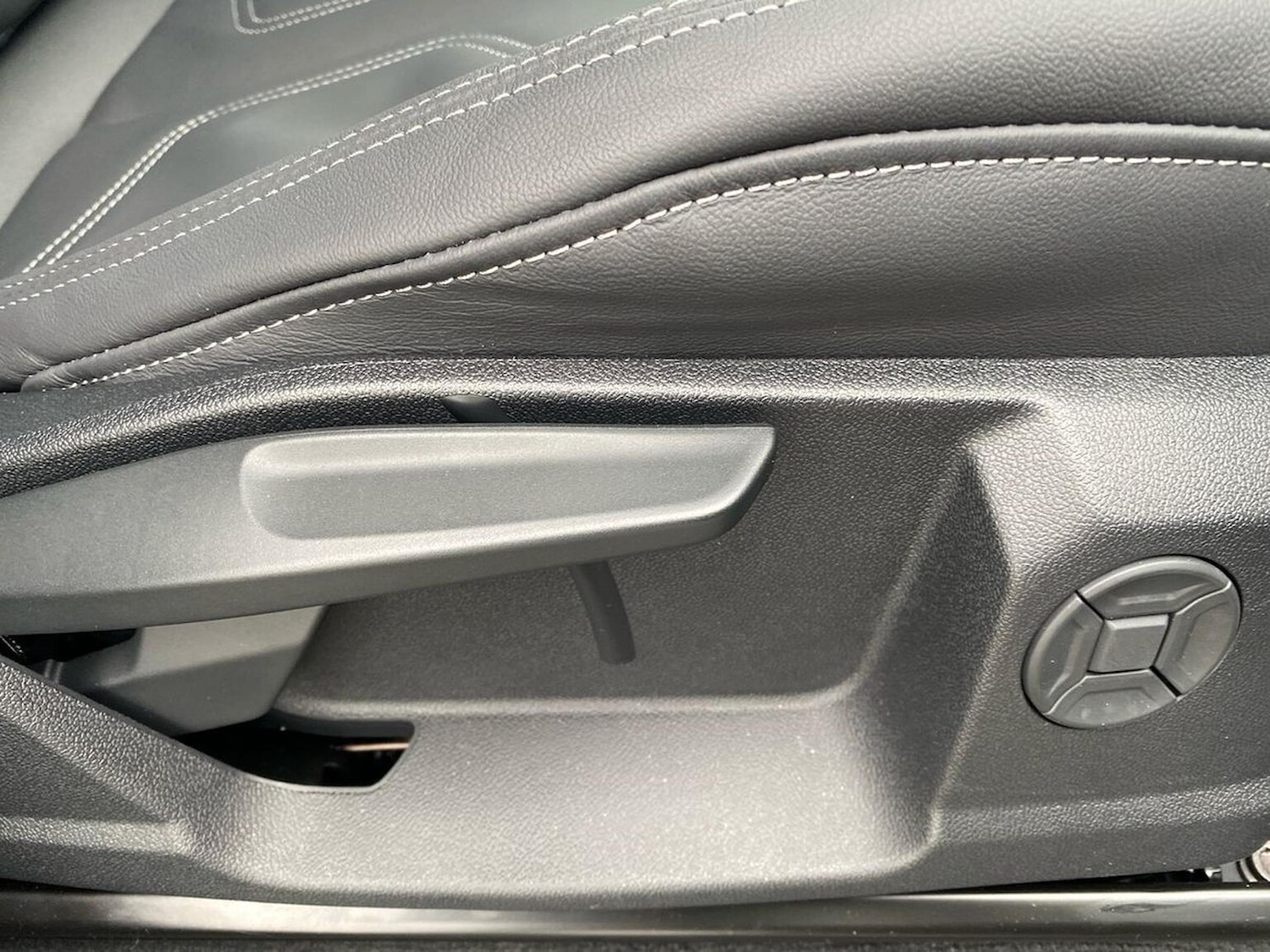 Used Audi Q3 2025 for sale - 76504931: Photo 30