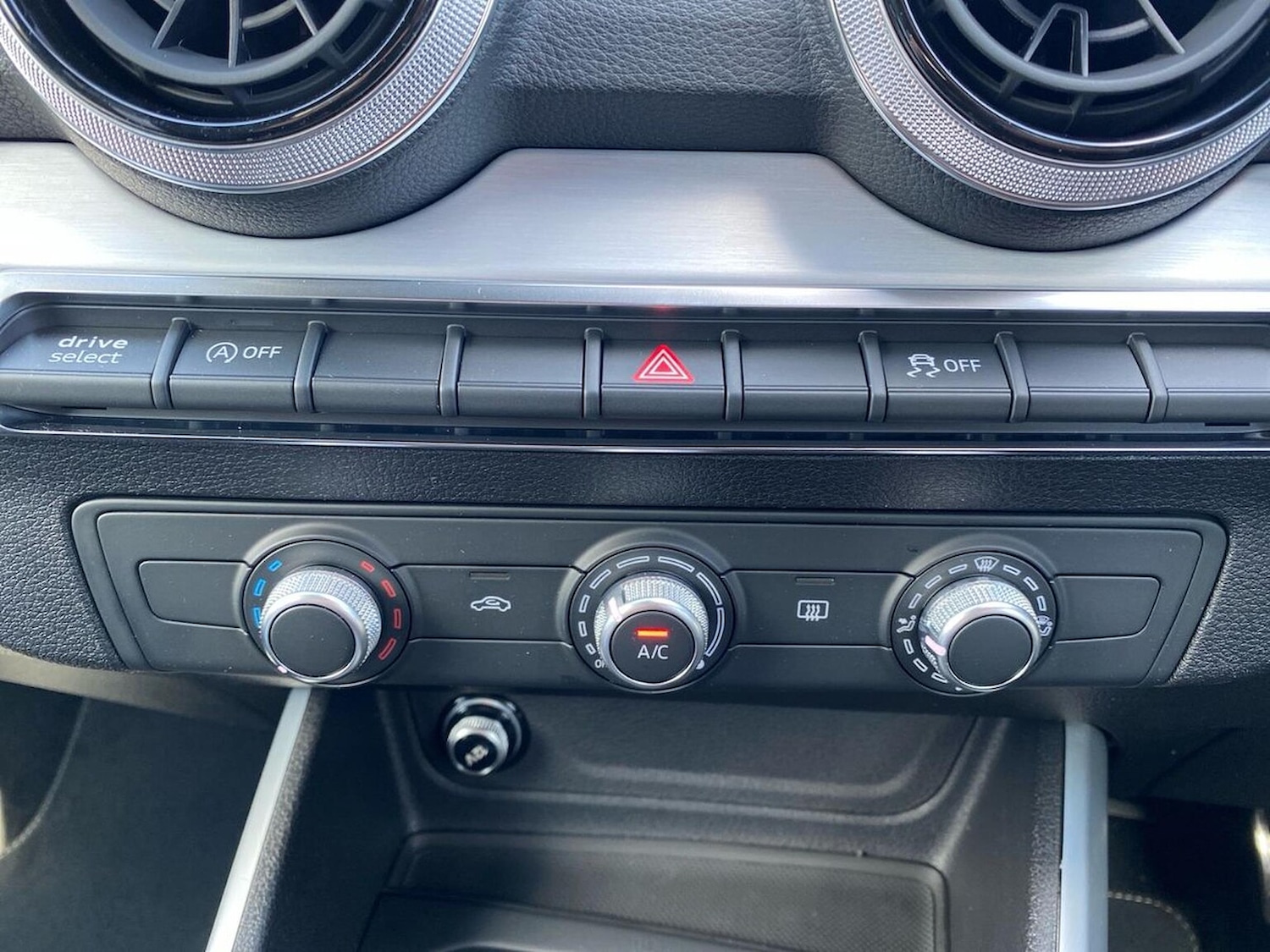 Used Audi Q2 2025 for sale - 77028057: Photo 12