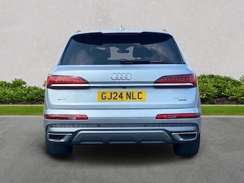 Used Audi Q7 2024 for sale - 79380348: Photo