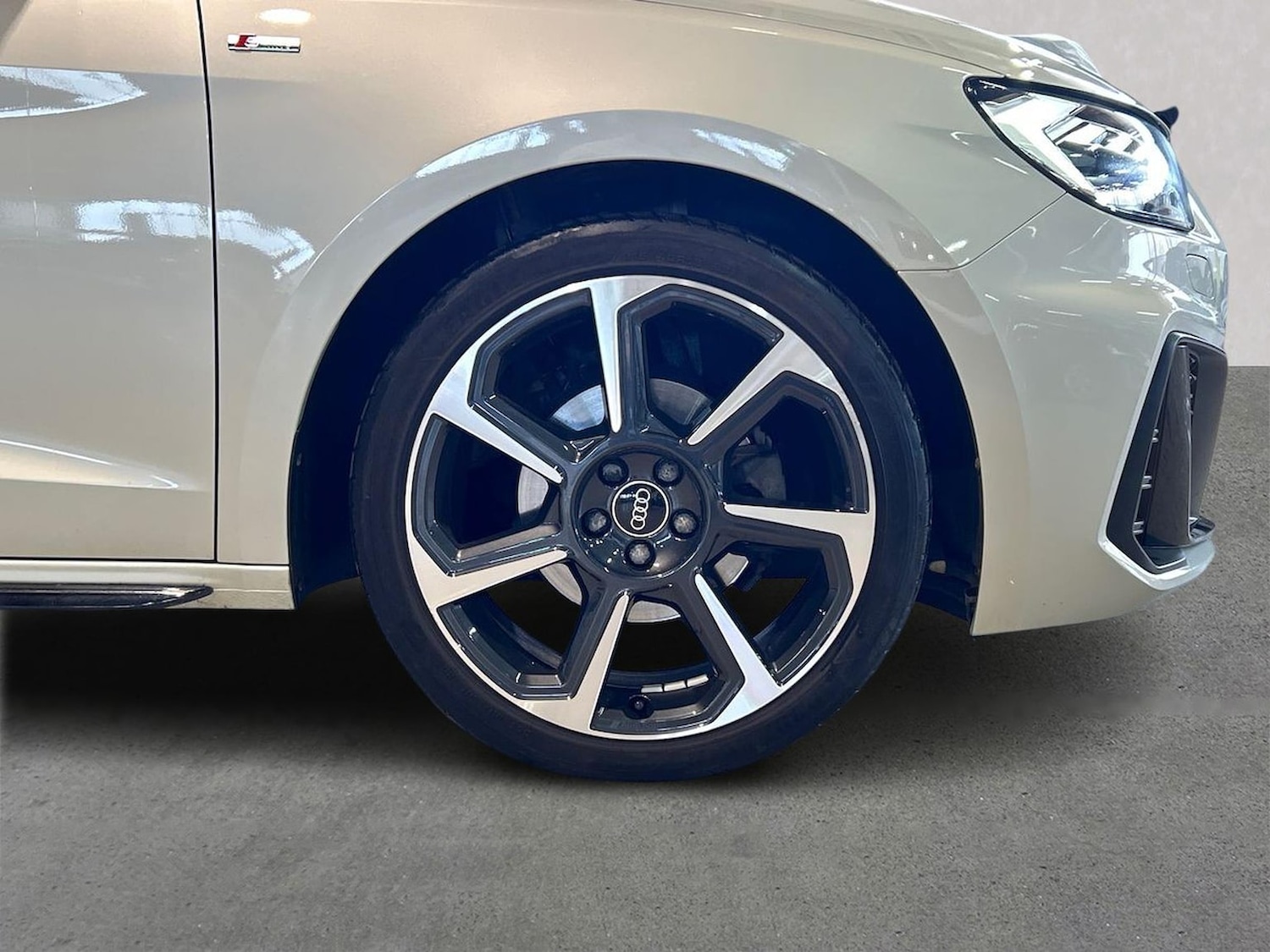 Used Audi A1 2023 for sale - 78193381: Photo 8