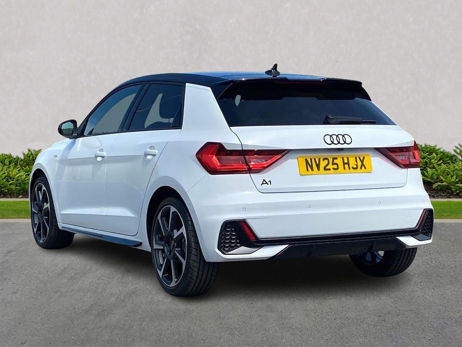 Used Audi A1 2025 for sale - 76974538: Photo 2