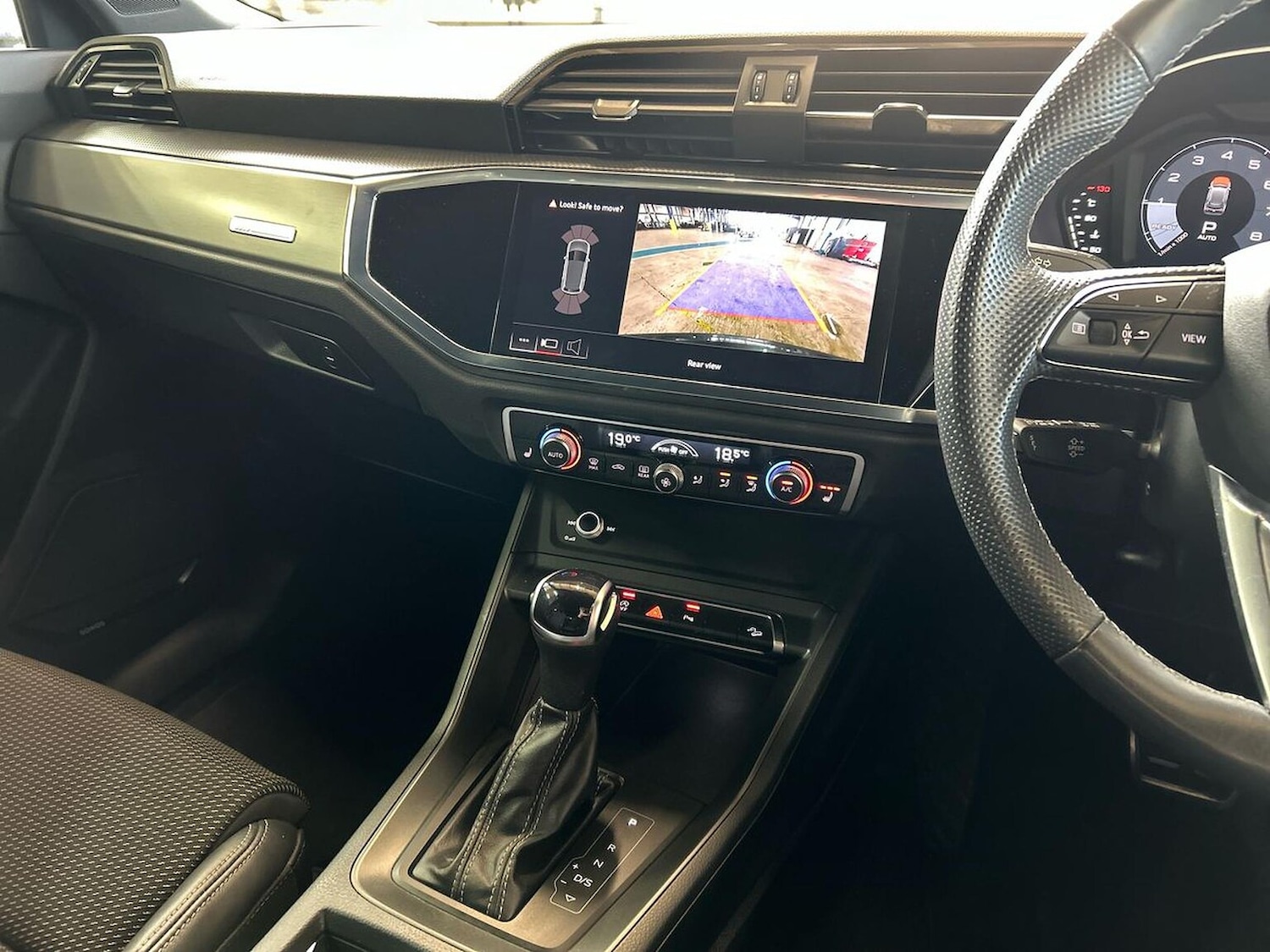 Used Audi Q3 2023 for sale - 76547635: Photo 13