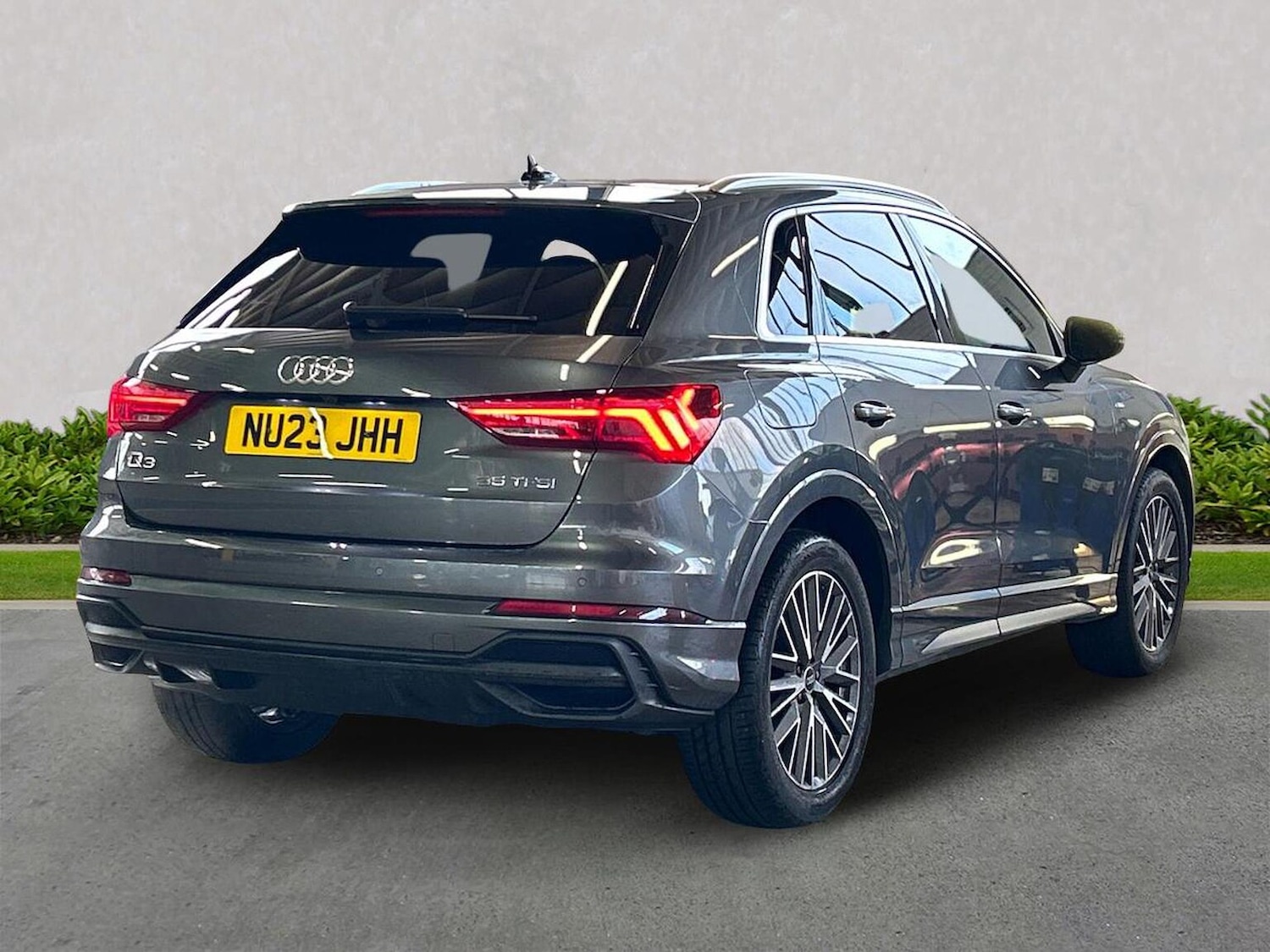 Used Audi Q3 2023 for sale - 76547635: Photo 18