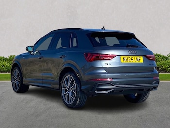 Used Audi Q3 2025 for sale - 76225130: Photo 2