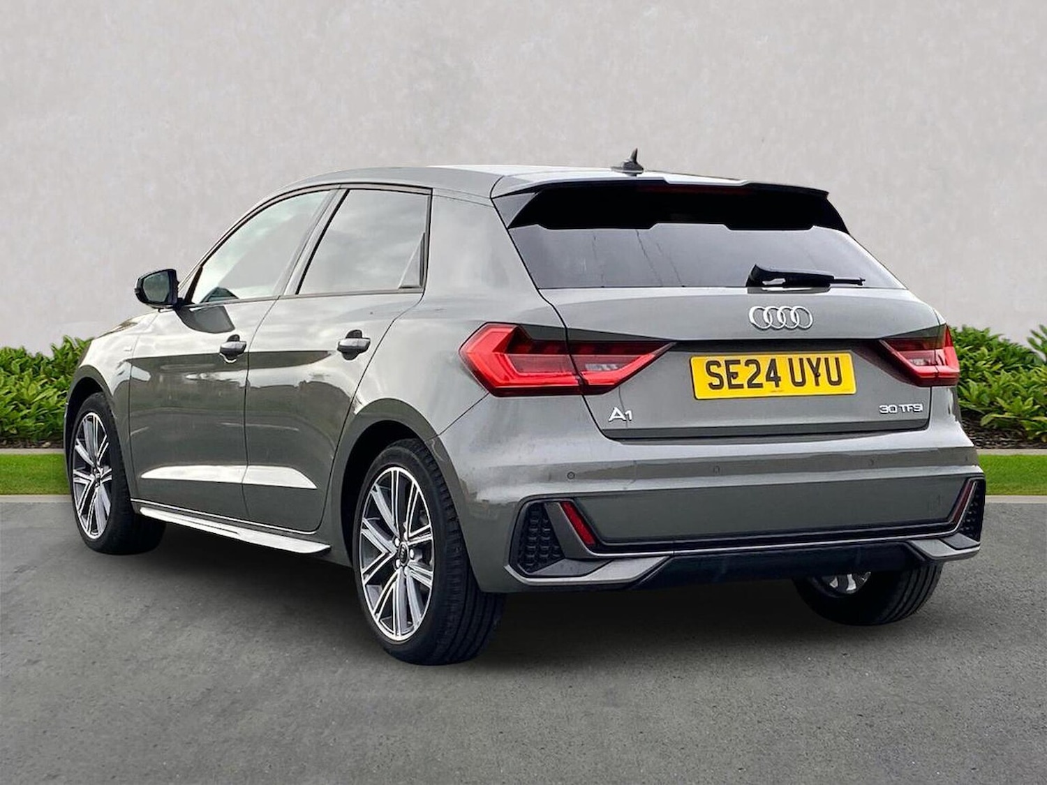 Used Audi A1 2024 for sale - 76310122: Photo 2