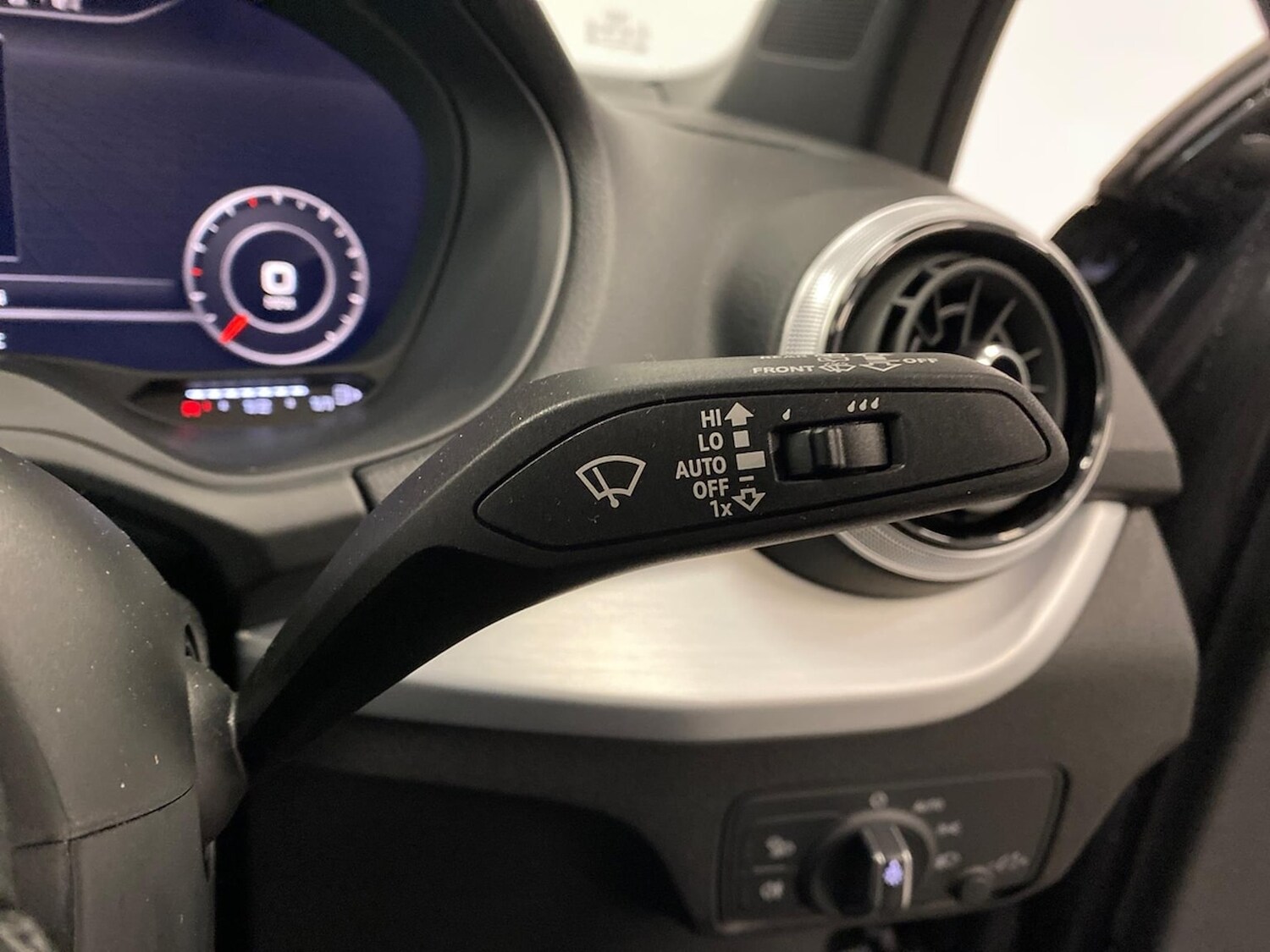 Used Audi Q2 2025 for sale - 76114281: Photo 31