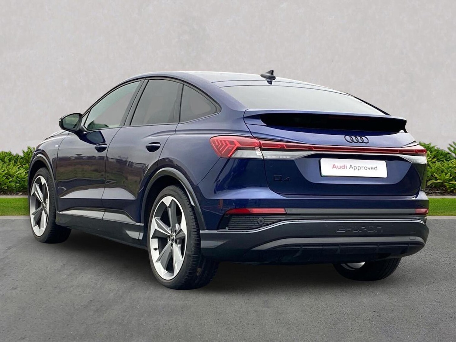 Used Audi Q4 e-tron 2024 for sale - 77715413: Photo 2