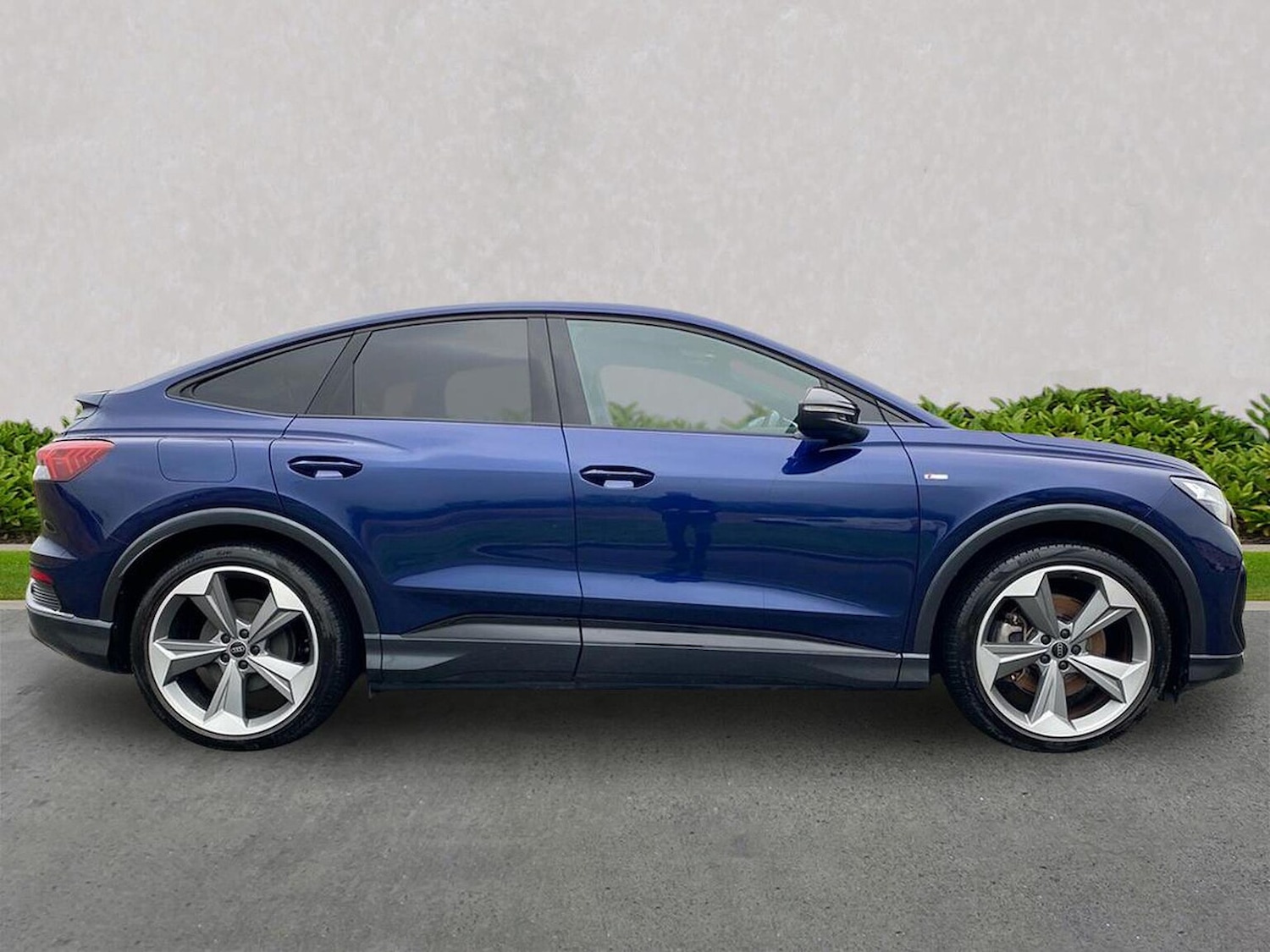 Used Audi Q4 e-tron 2024 for sale - 77715413: Photo 3