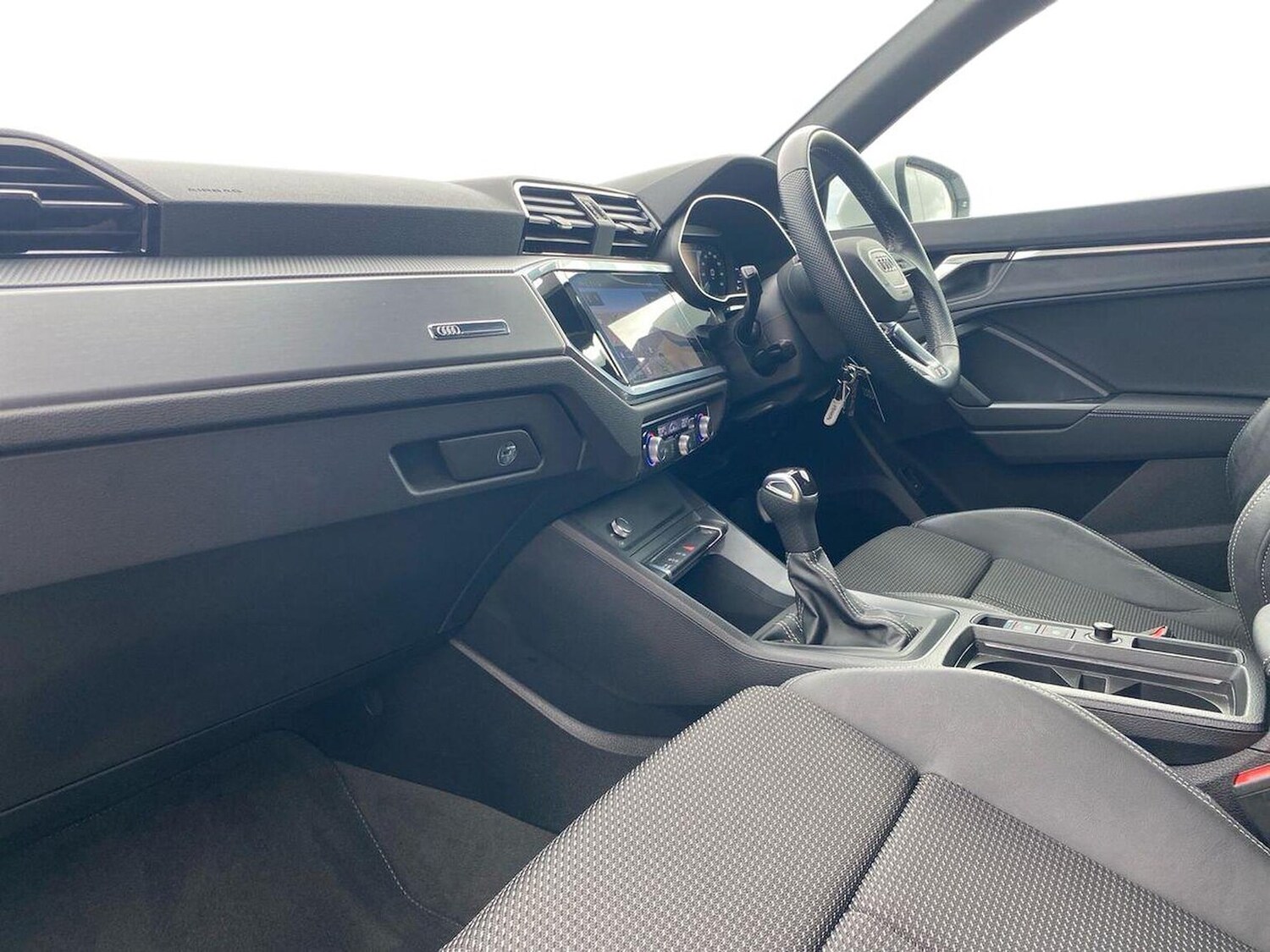 Used Audi Q3 2023 for sale - 76198345: Photo 7