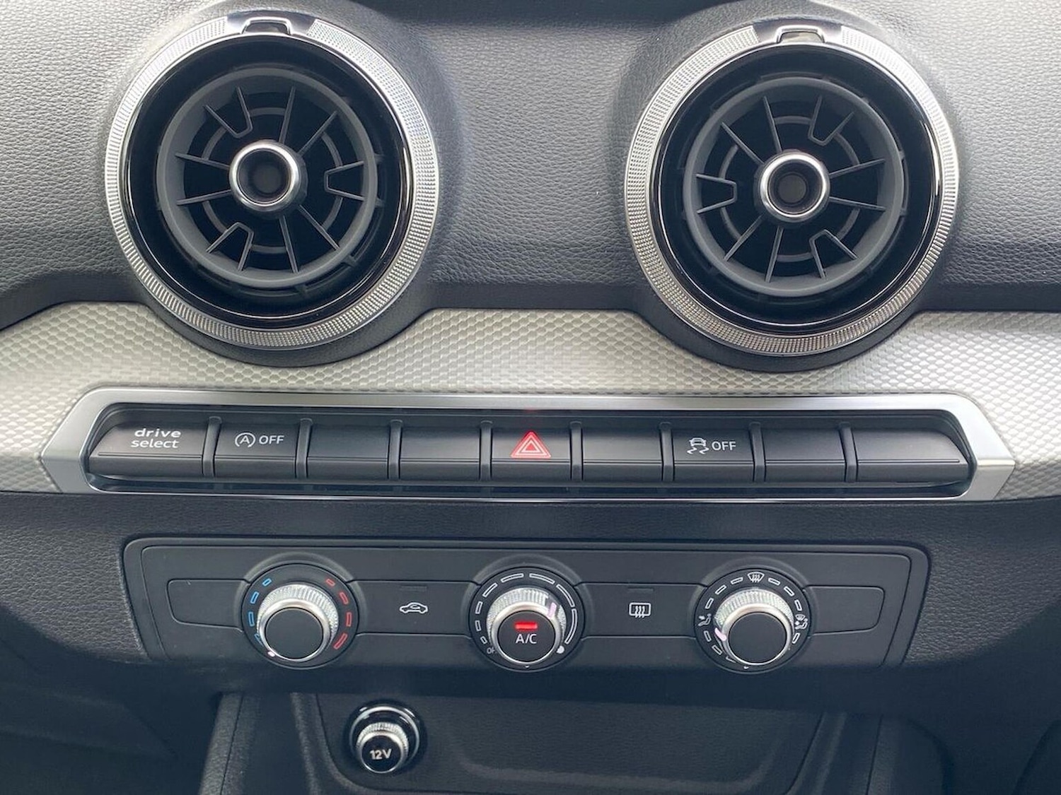 Used Audi Q2 2025 for sale - 76521004: Photo 12