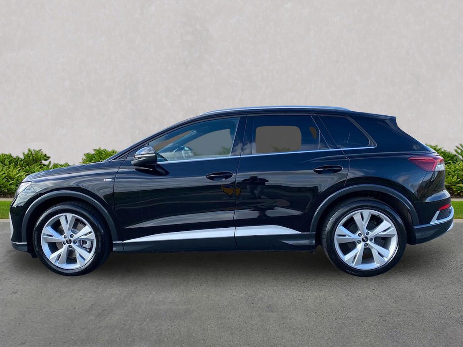 Used Audi Q4 e-tron 2025 for sale - 76699384: Photo 19