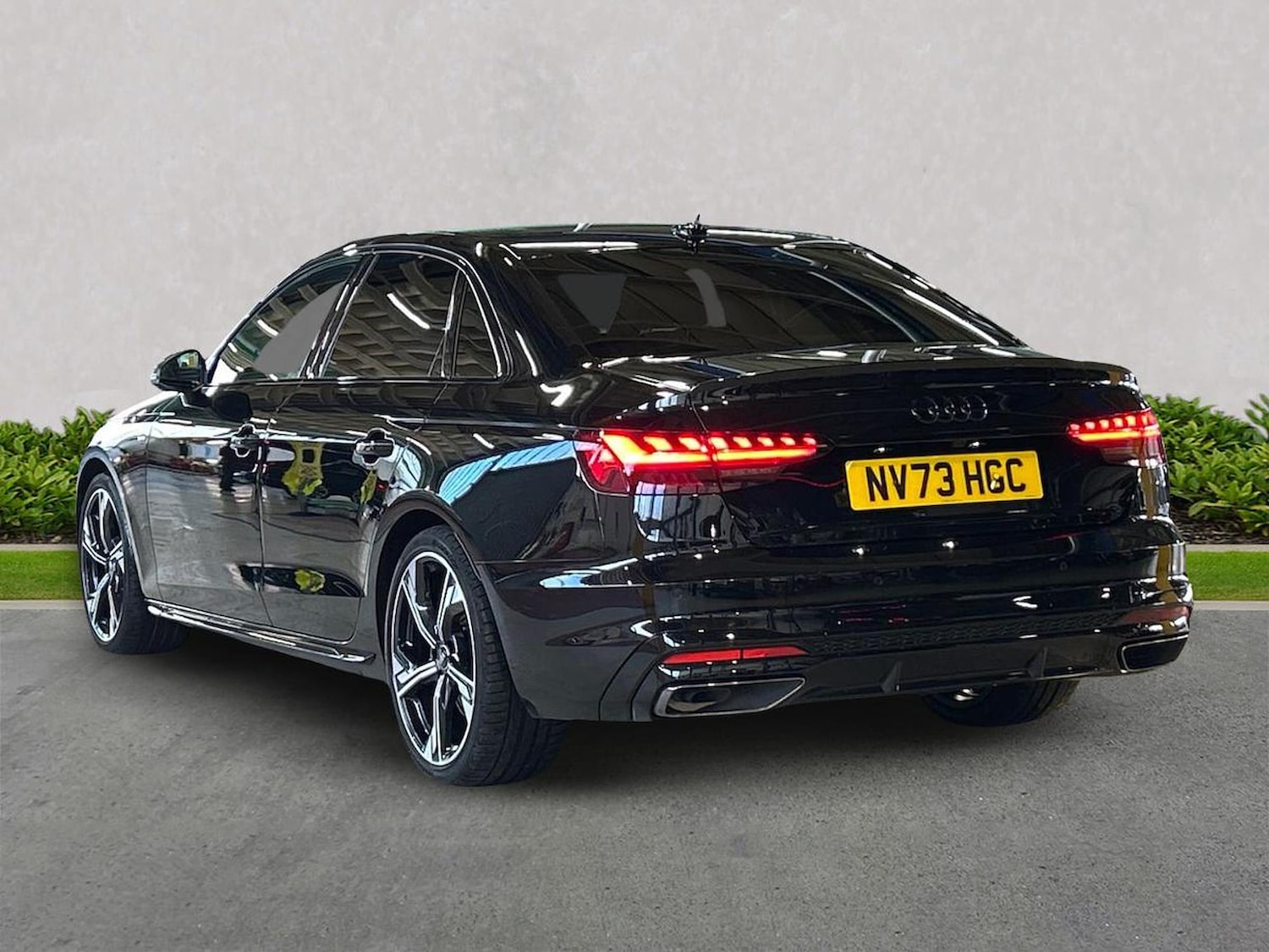 Used Audi A4 2023 for sale - 78193157: Photo 2