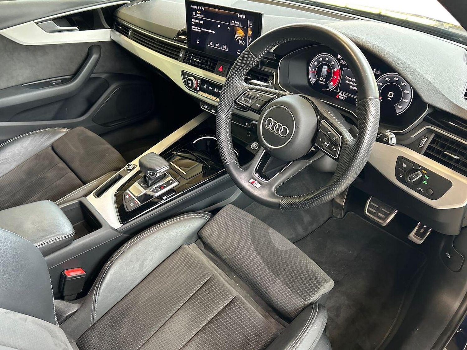 Used Audi A4 2020 for sale - 76357858: Photo 15