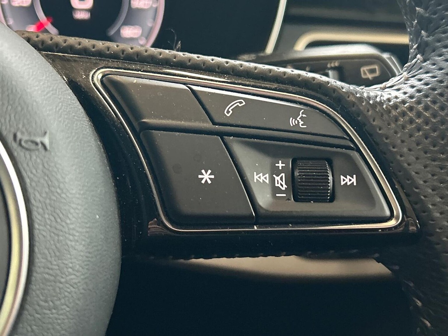 Used Audi A4 2020 for sale - 76357858: Photo 27