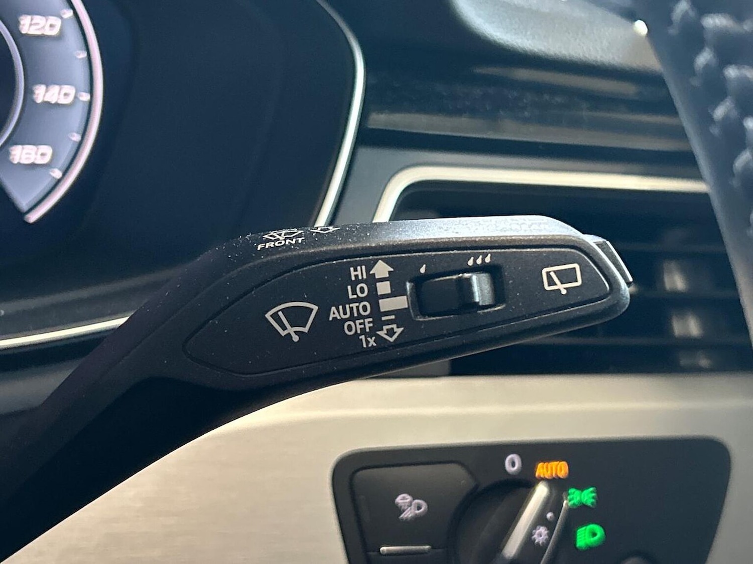 Used Audi A4 2020 for sale - 76357858: Photo 28