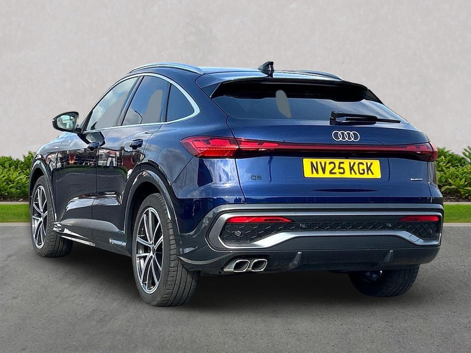 Used Audi Q5 2025 for sale - 78193080: Photo 2