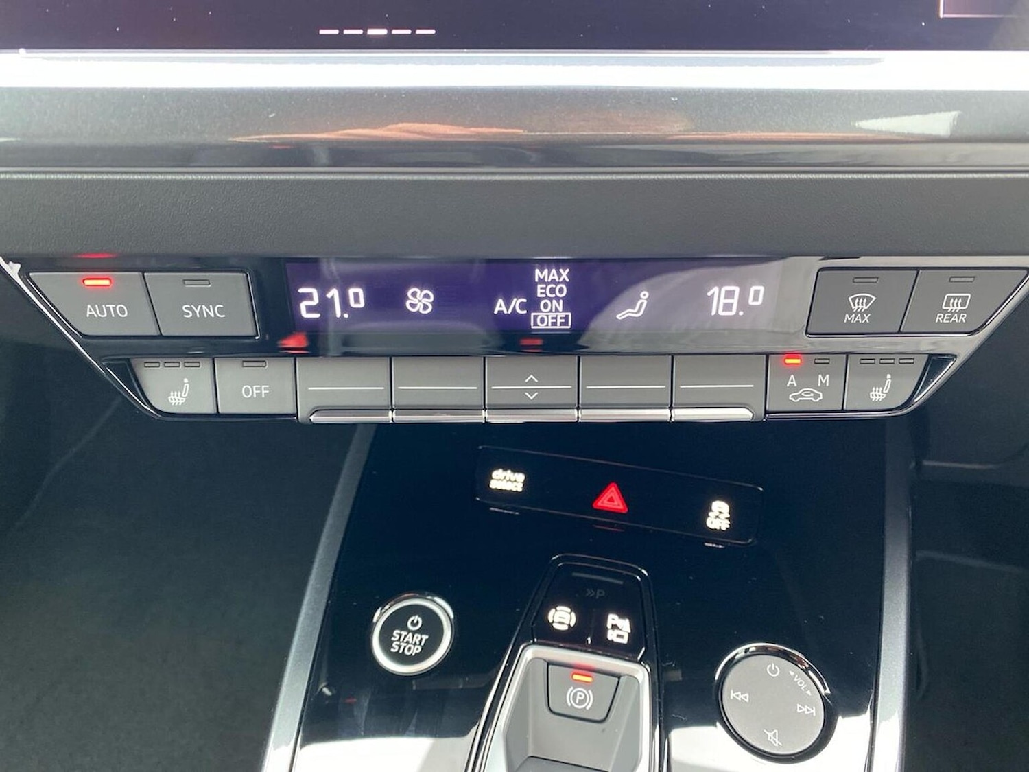 Used Audi Q4 e-tron 2025 for sale - 76253655: Photo 12