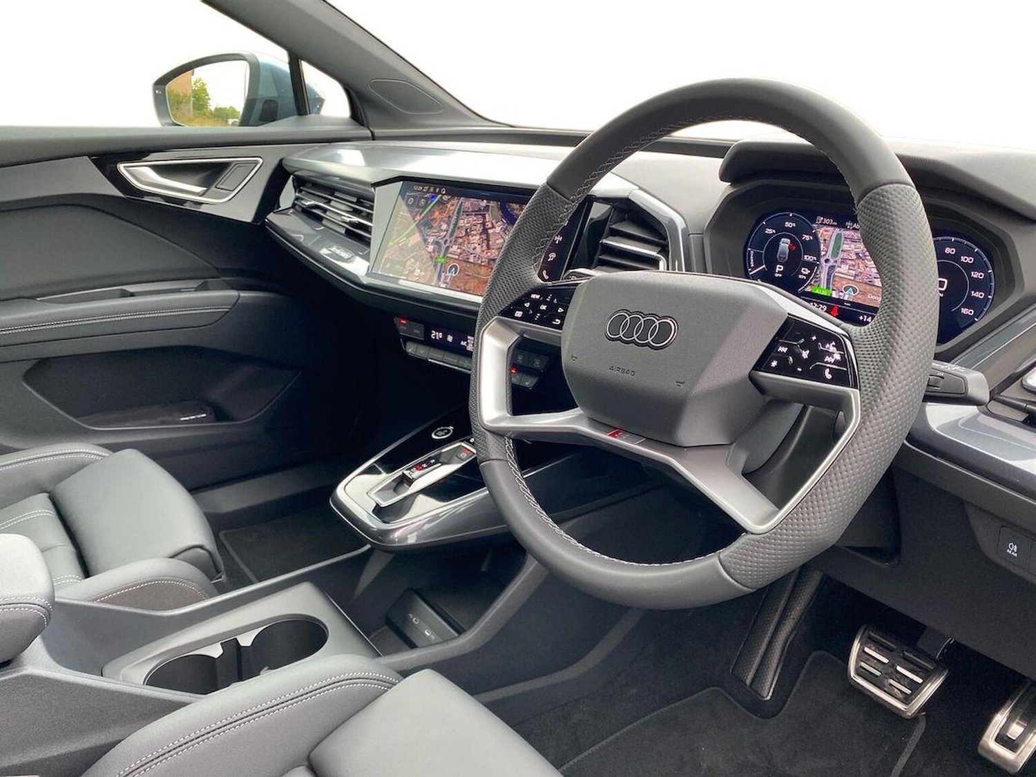 Used Audi Q4 e-tron 2025 for sale - 76253655: Photo 15