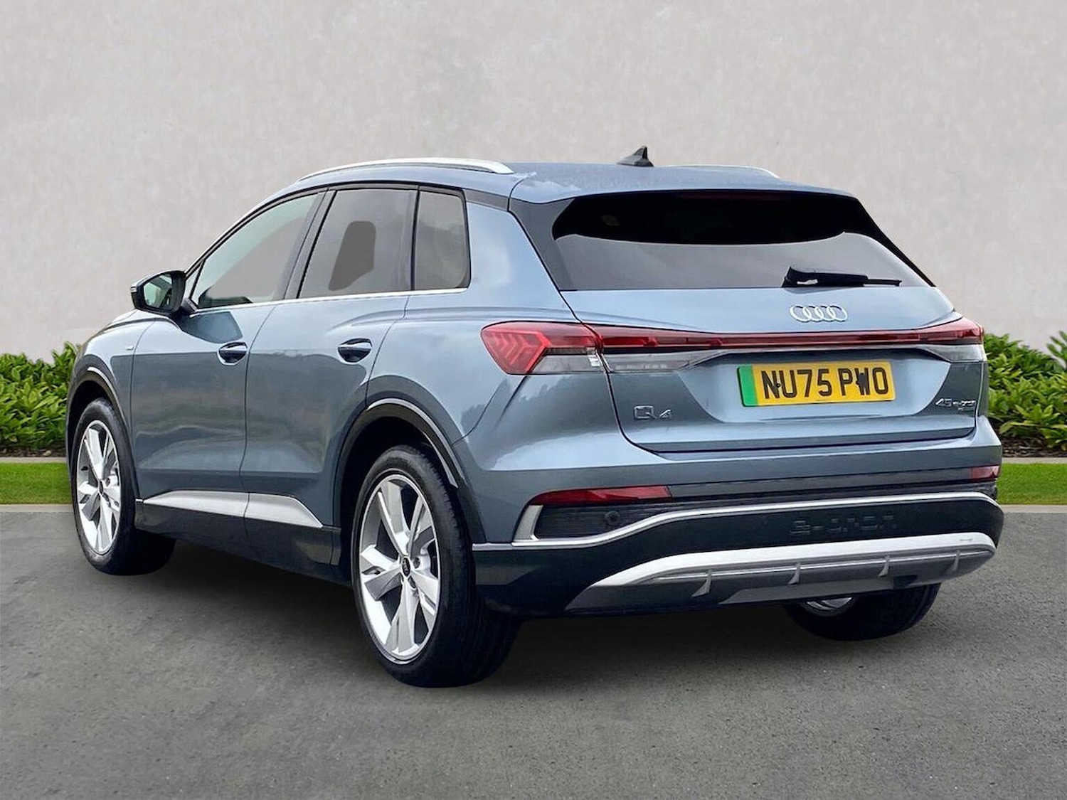 Used Audi Q4 e-tron 2025 for sale - 76253655: Photo 2