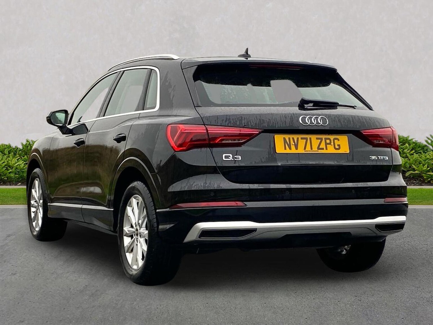 Used Audi Q3 2021 for sale - 76807536: Photo 2