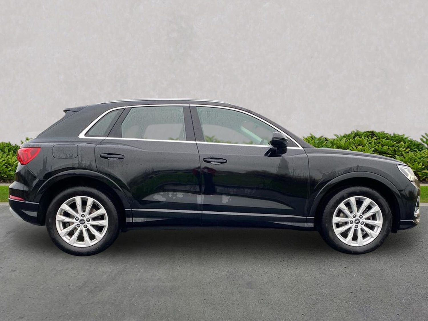 Used Audi Q3 2021 for sale - 76807536: Photo 3