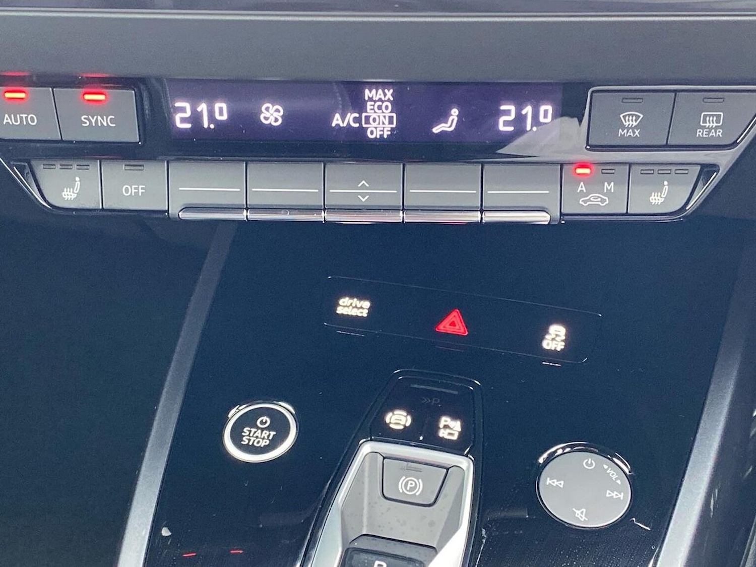 Used Audi Q4 e-tron 2025 for sale - 76478231: Photo 12