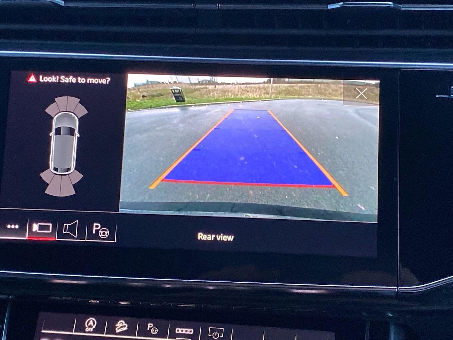 Used Audi Q8 2022 for sale - 76751907: Photo 23