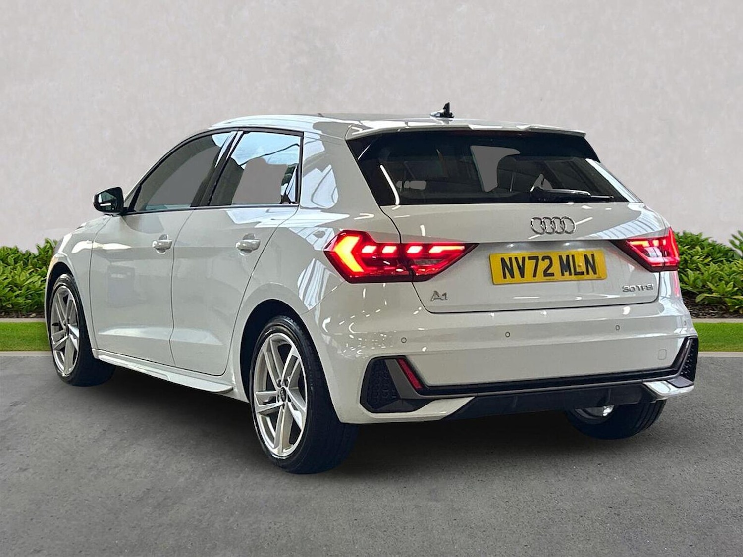 Used Audi A1 2023 for sale - 76357860: Photo 2