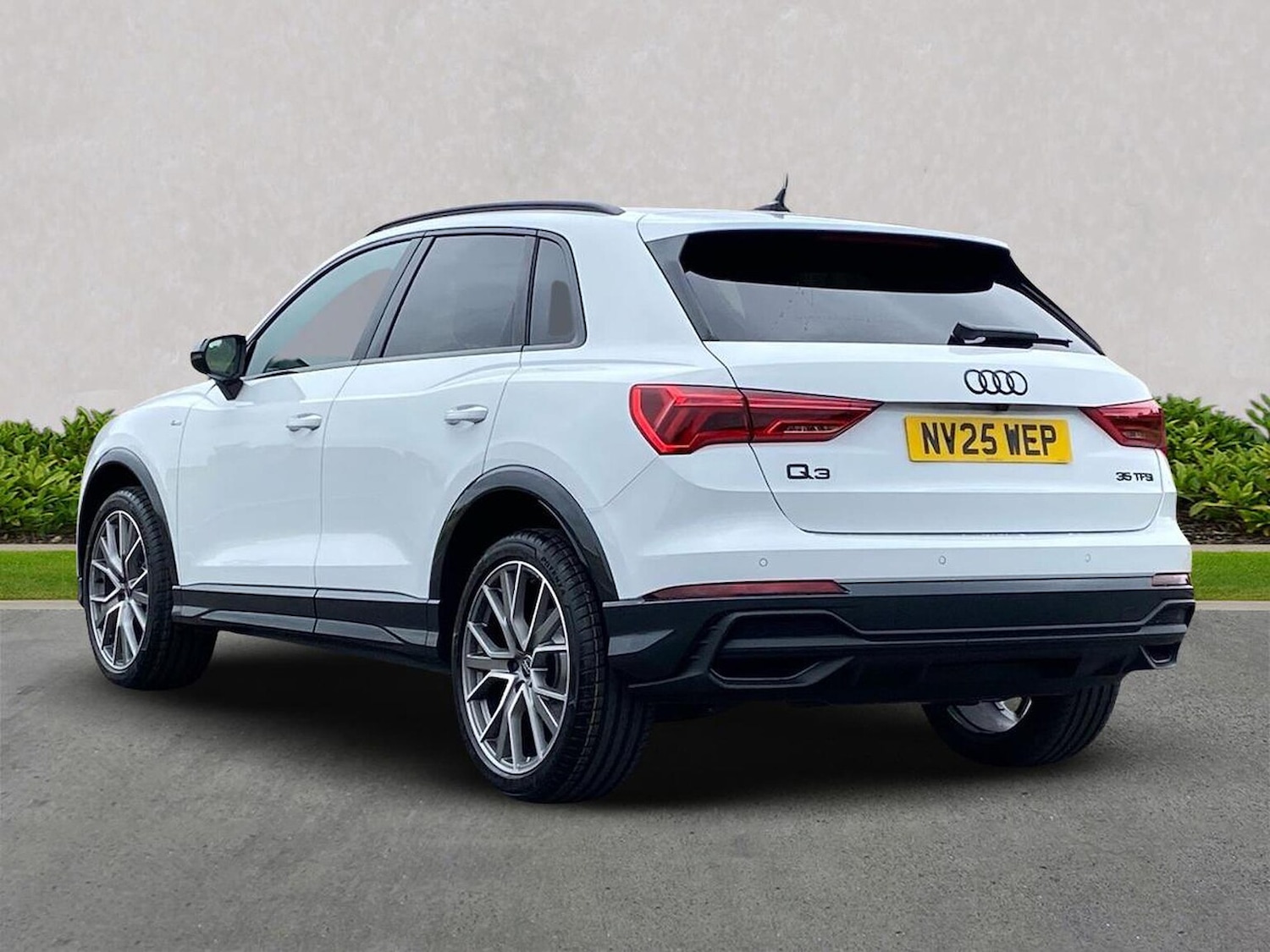 Used Audi Q3 2025 for sale - 77028059: Photo 2