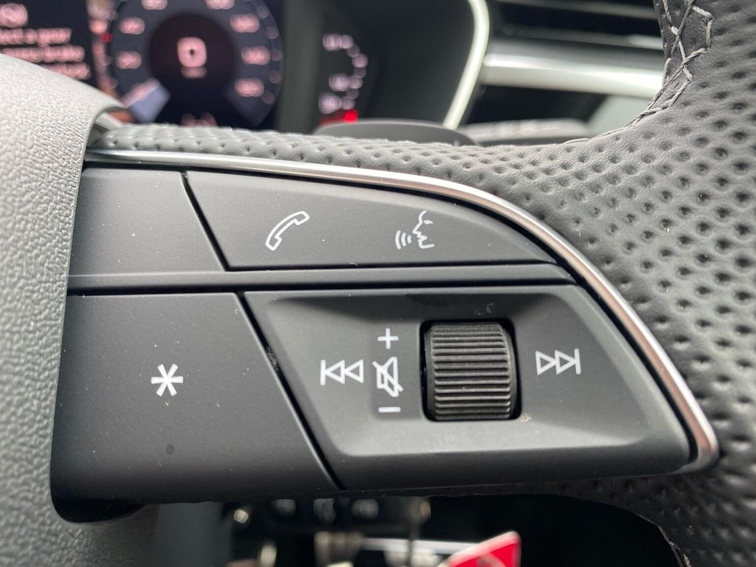 Used Audi Q3 2025 for sale - 77028059: Photo 26