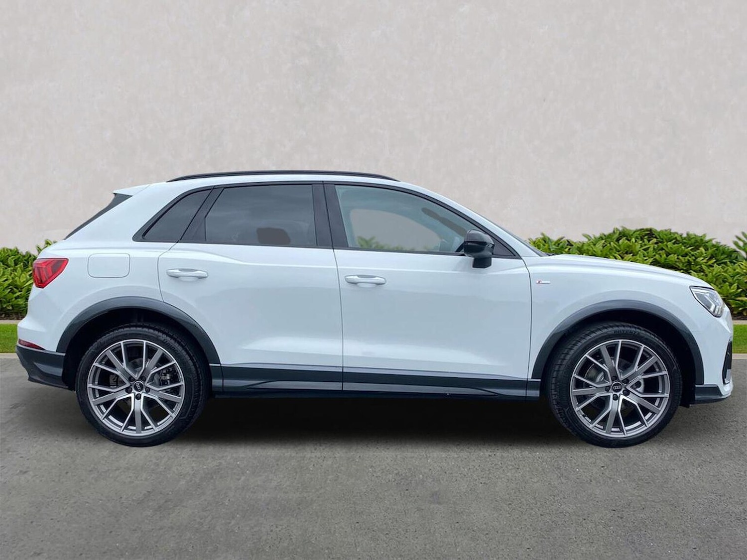 Used Audi Q3 2025 for sale - 77028059: Photo 3