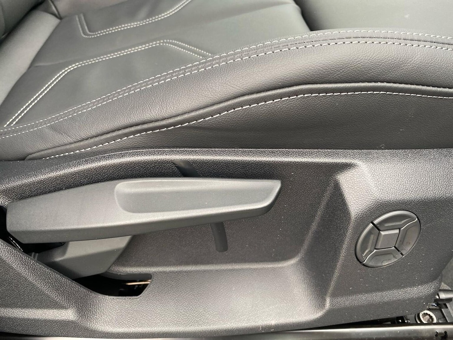 Used Audi Q3 2025 for sale - 77028059: Photo 30