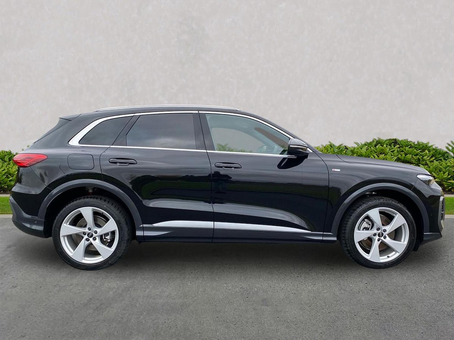 Used Audi Q5 2025 for sale - 76520994: Photo 3