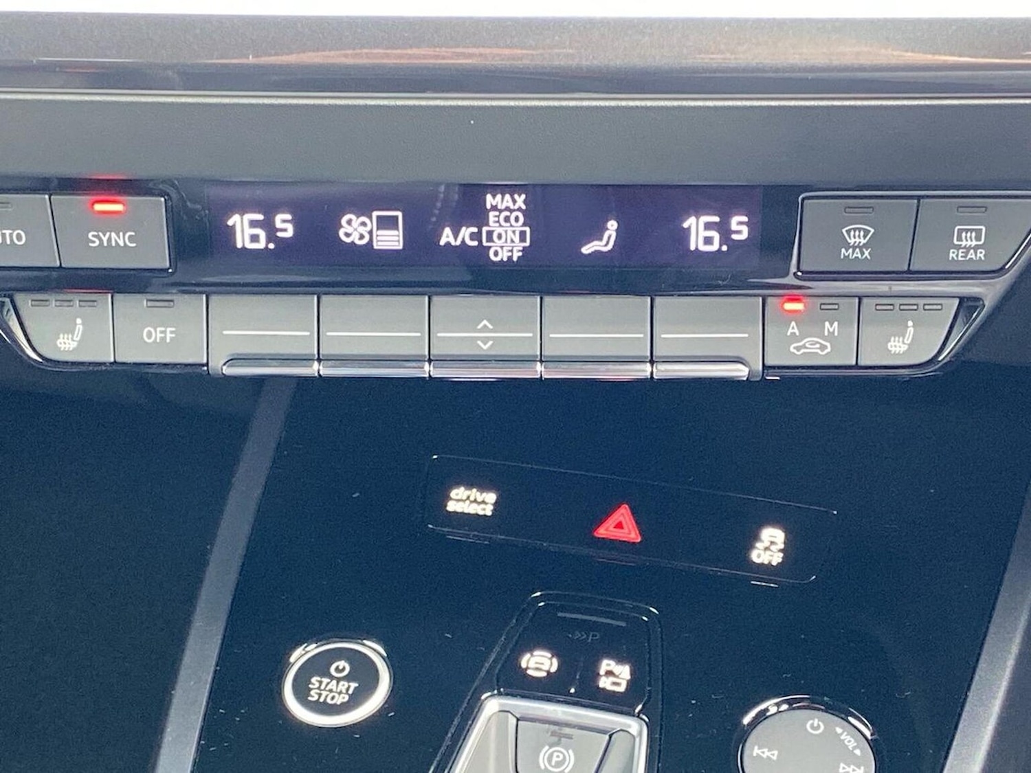 Used Audi Q4 e-tron 2025 for sale - 76699383: Photo 12