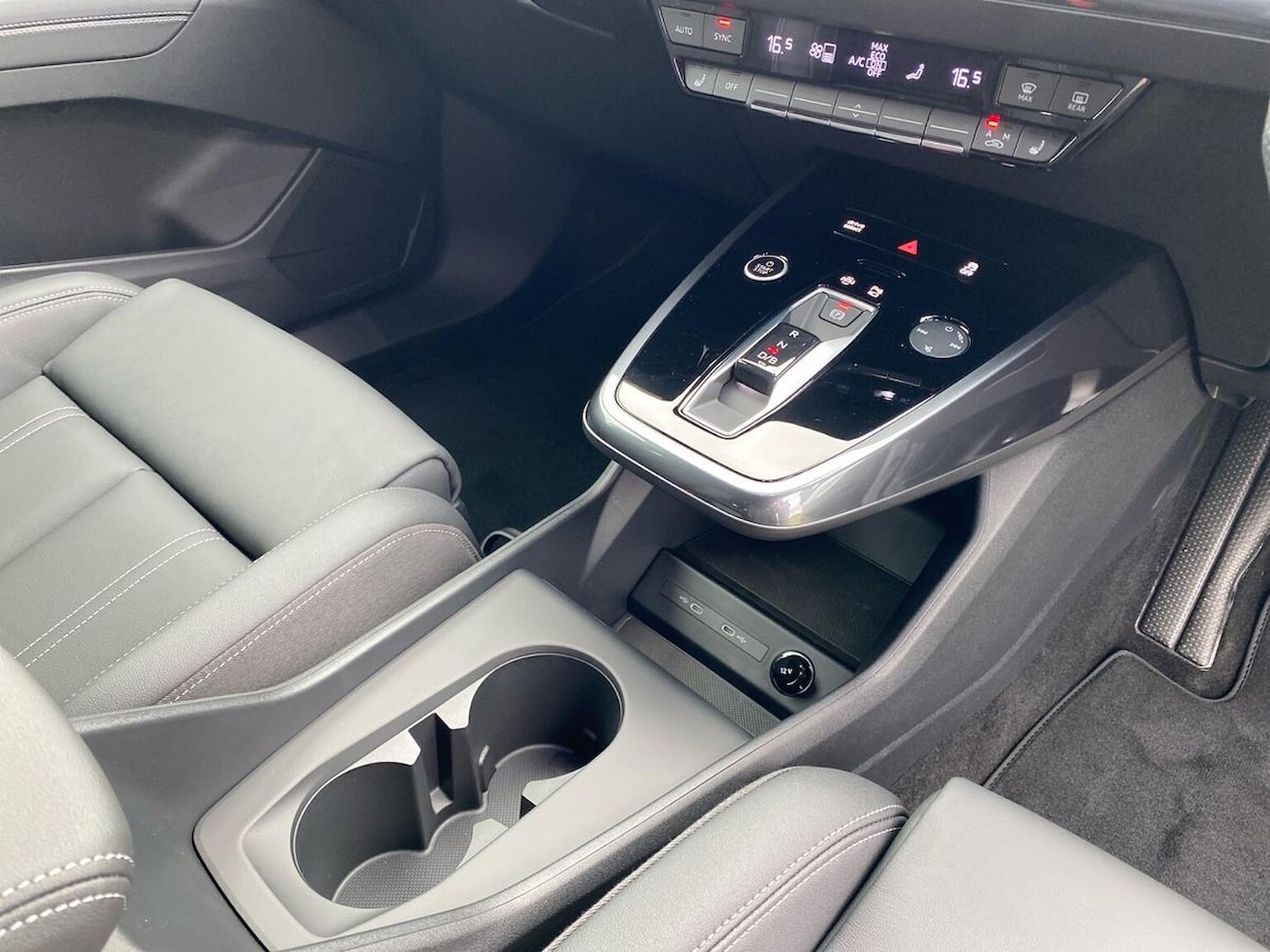 Used Audi Q4 e-tron 2025 for sale - 76699383: Photo 13