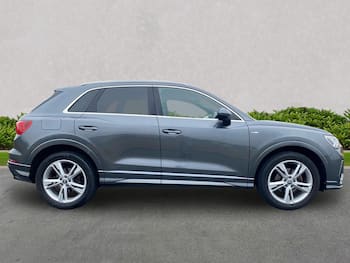 Used Audi Q3 2019 for sale - 79696790: Photo