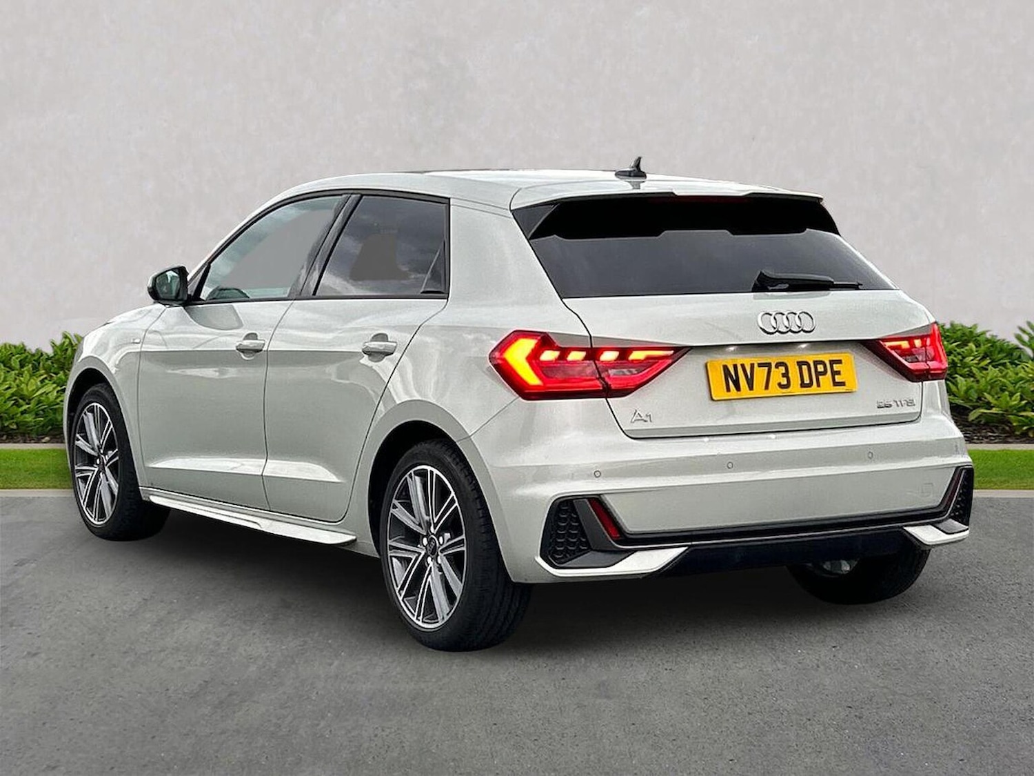 Used Audi A1 2023 for sale - 76193138: Photo 2
