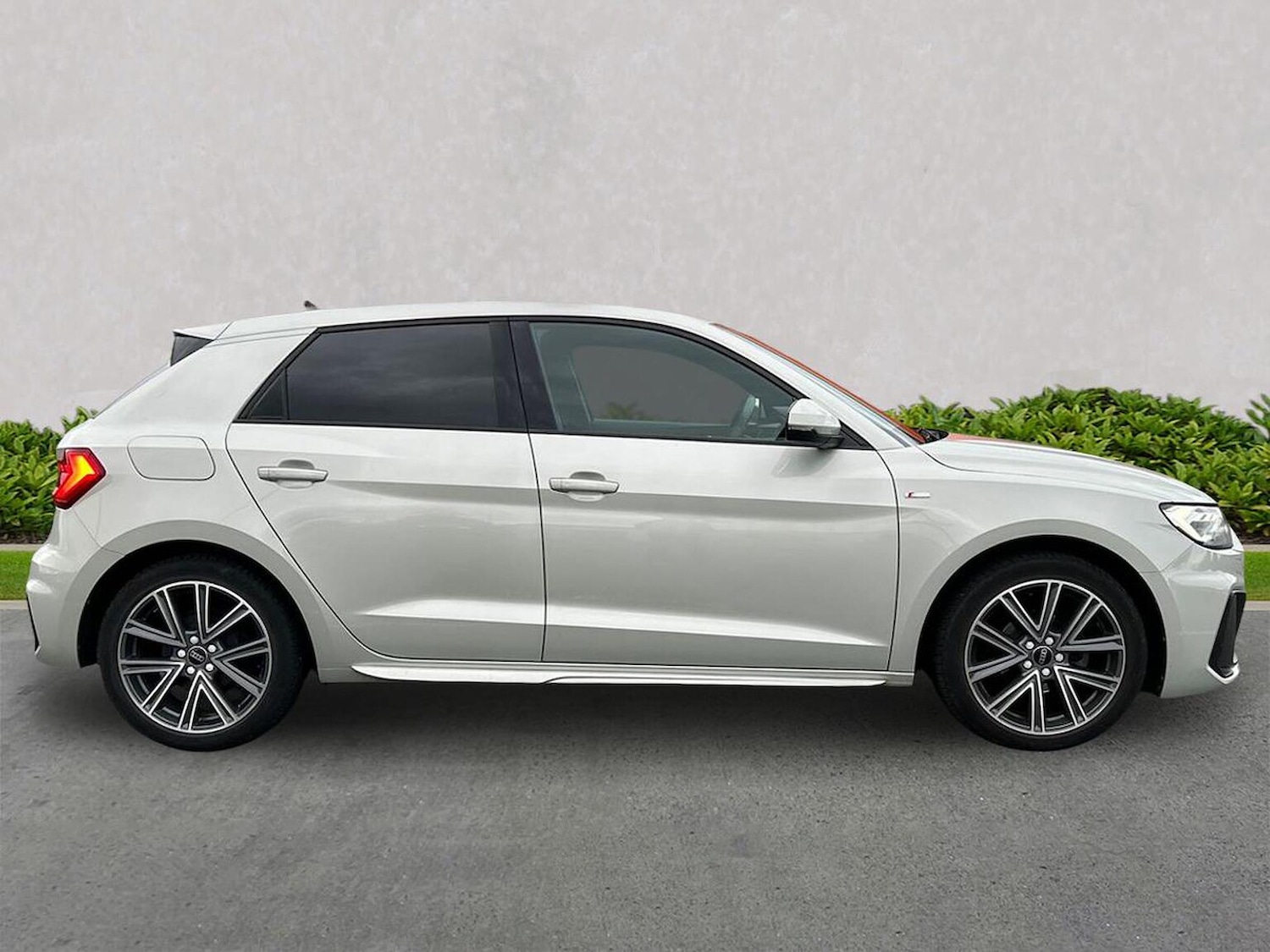 Used Audi A1 2023 for sale - 76193138: Photo 3