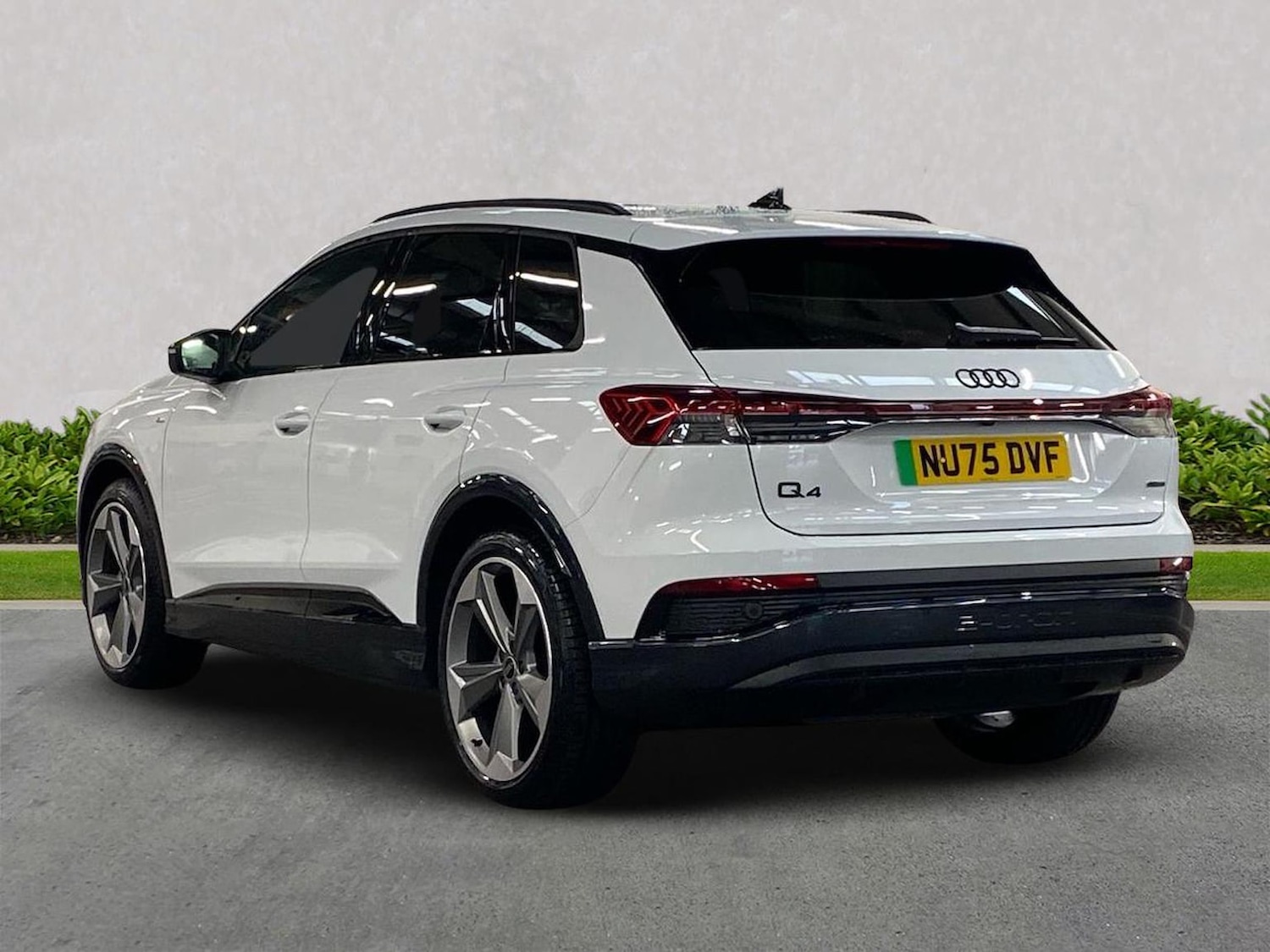 Used Audi Q4 e-tron 2025 for sale - 77603696: Photo 2