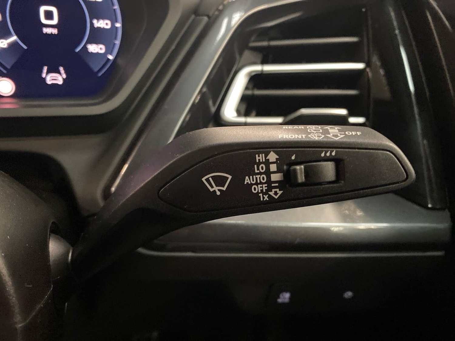 Used Audi Q4 e-tron 2025 for sale - 77603696: Photo 28