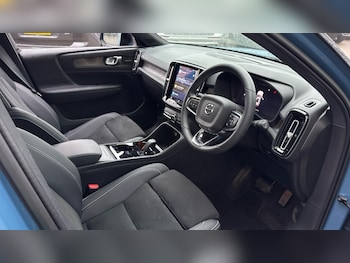 Used Volvo XC40 2022 for sale - 77170513: Photo