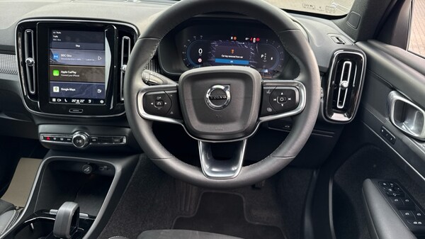 Used Volvo XC40 2024 for sale - 75796731: Photo 10