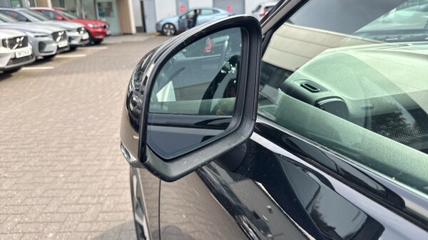Used Volvo XC40 2024 for sale - 75796731: Photo 46