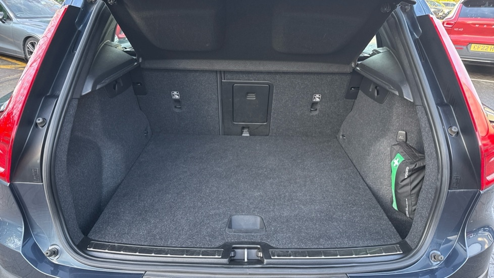 Used Volvo XC40 2021 for sale - 77178052: Photo 17