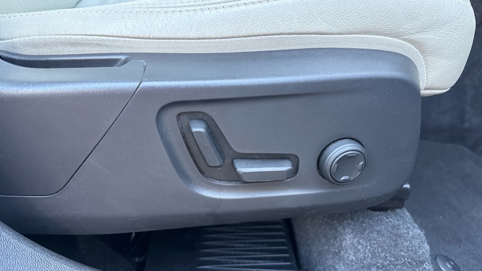 Used Volvo XC40 2021 for sale - 77178052: Photo 31