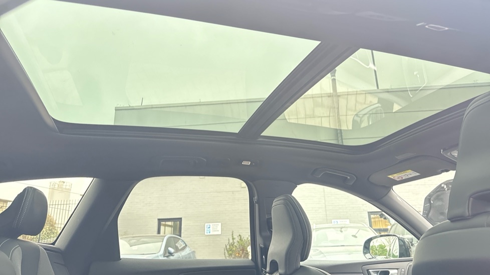 Used Volvo XC60 2025 for sale - 78049803: Photo 17
