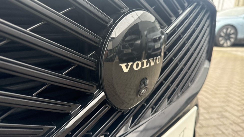 Used Volvo XC60 2025 for sale - 78049803: Photo 23